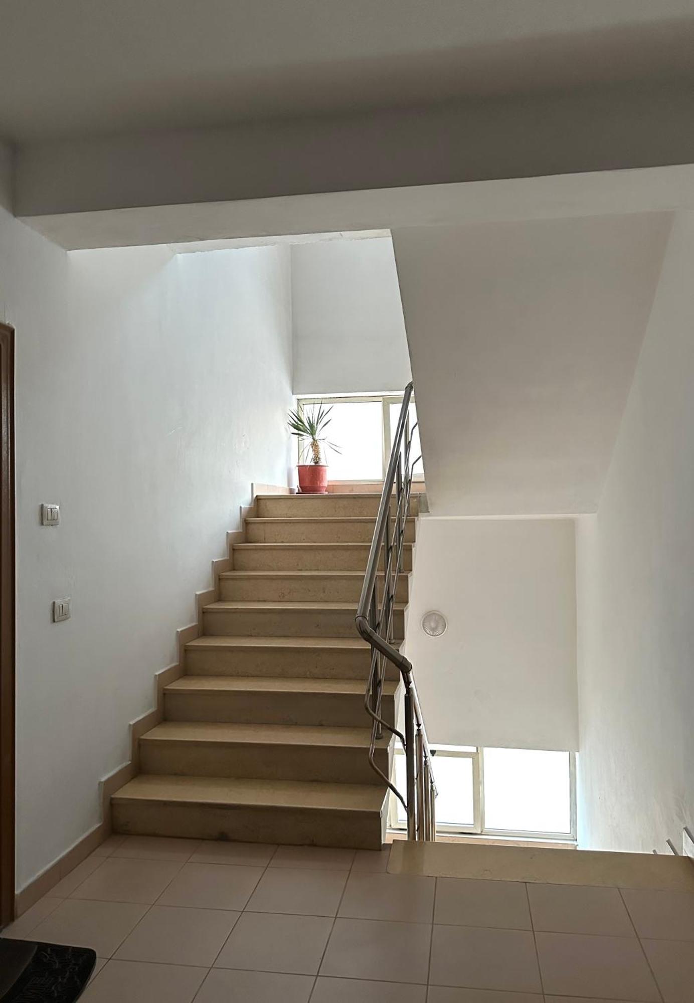 Skyview Oasis Premium Apartment Tirana Exterior foto