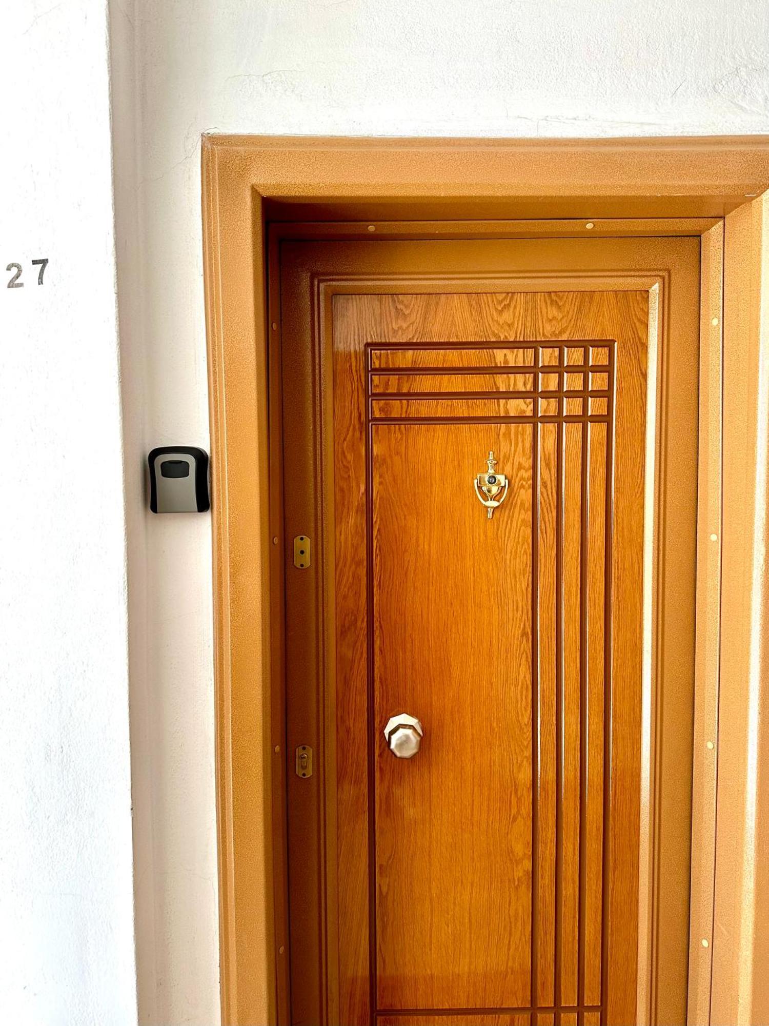 Skyview Oasis Premium Apartment Tirana Exterior foto