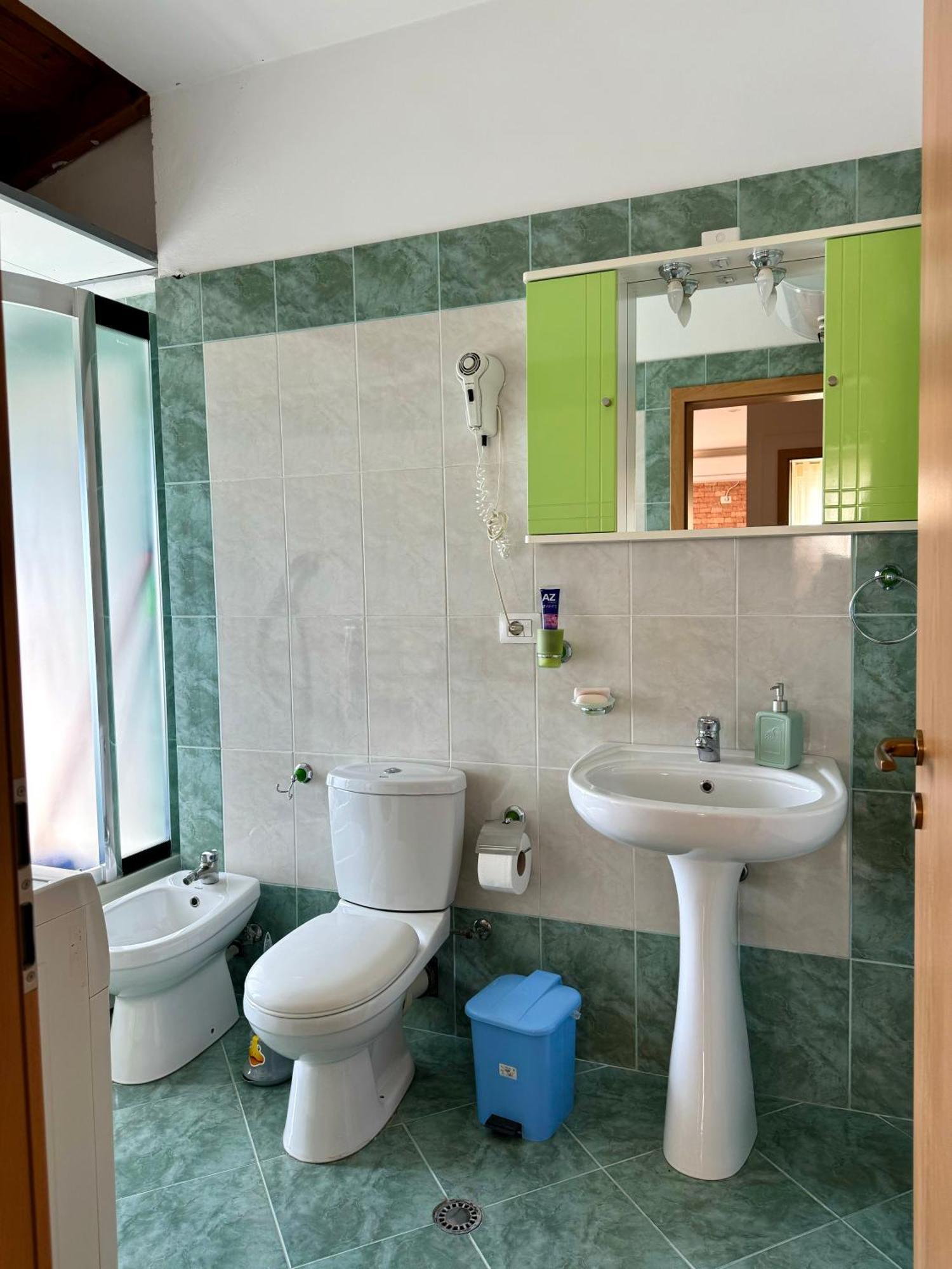 Skyview Oasis Premium Apartment Tirana Exterior foto