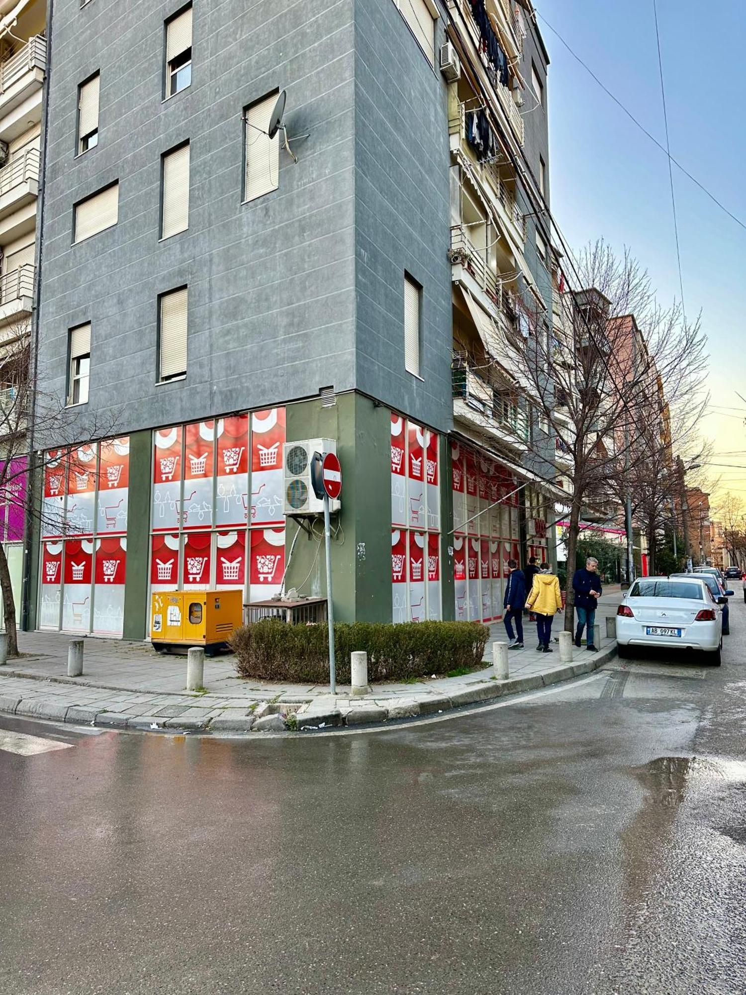 Skyview Oasis Premium Apartment Tirana Exterior foto